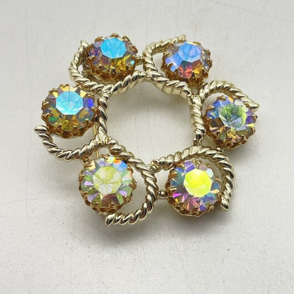 Vintage Kramer Brooch Circular Lavender Aurora Borealis Rhinestones Gold Tone - Picture 4 of 7